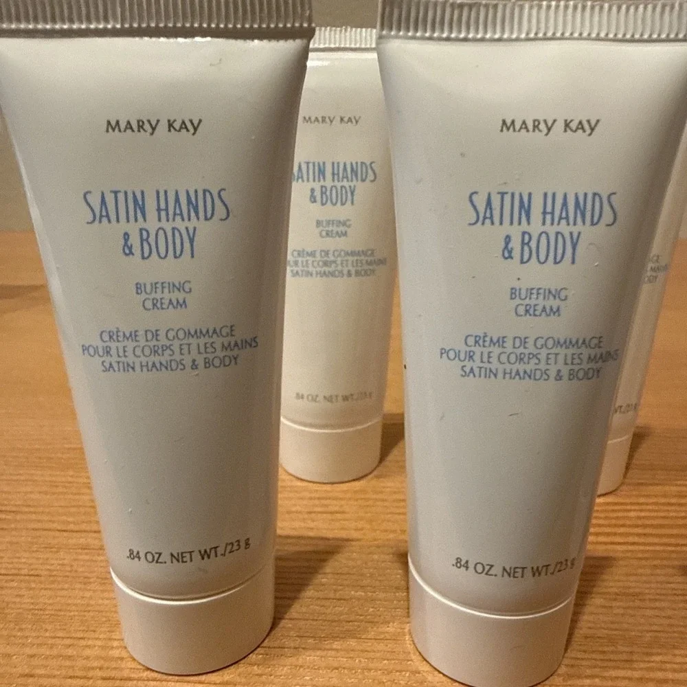 Lot Of 9 Mary Kay Satin Hands and Body Buffing Cream Travel Size‎ (.84 Each)
